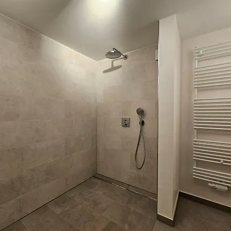 Farnweg 7 Haus West *